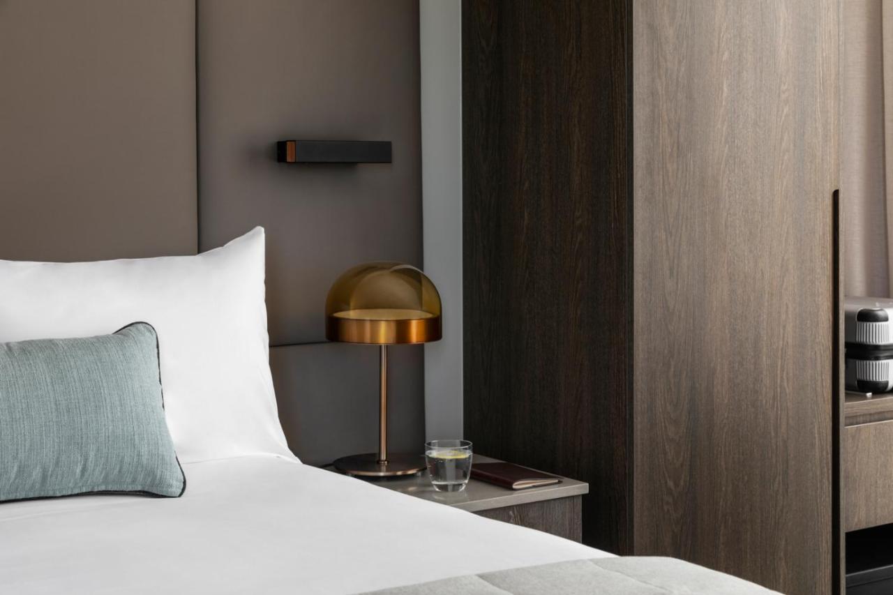 Oakwood Premier Melbourne Aparthotel Exterior photo A bedroom at the hotel
