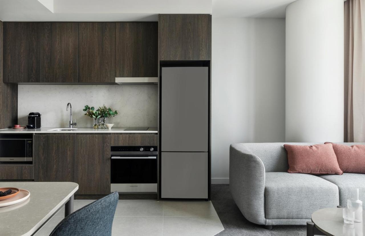 Oakwood Premier Melbourne Aparthotel Exterior photo A bottom freezer refrigerator