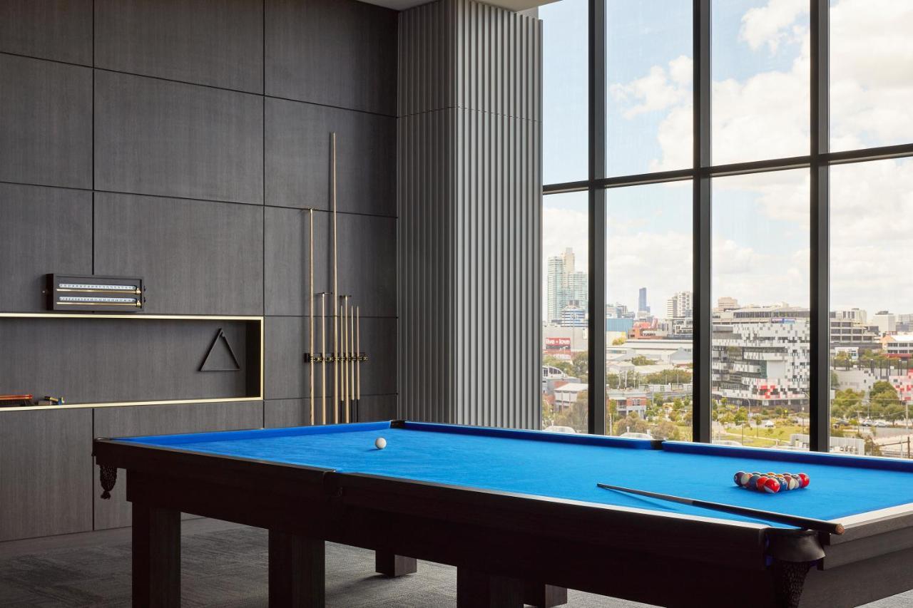Oakwood Premier Melbourne Aparthotel Exterior photo A pool table
